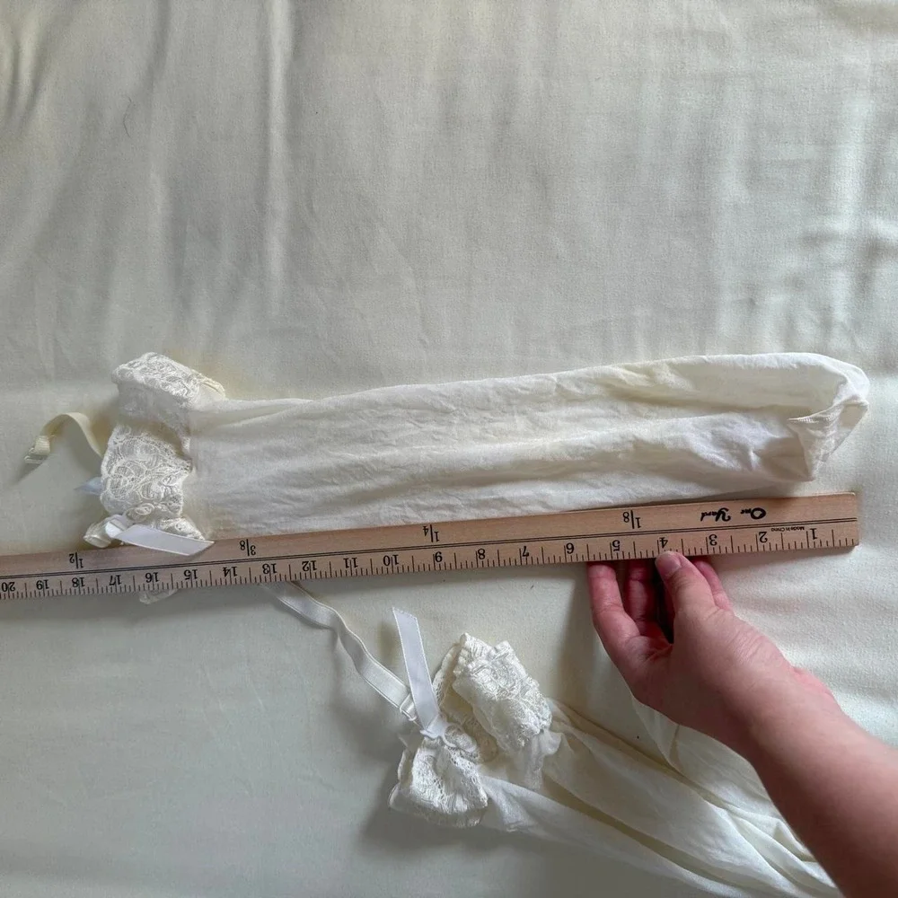 Vintage Lace Stockings  40s - 50s vintage one size white ivory stockings
